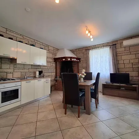 Homes In Rovinj/istrien 11675 Holiday home *